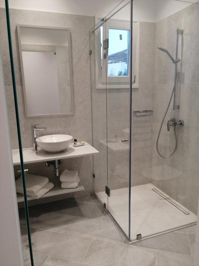 Doukissa Hotell Páros Exteriör bild