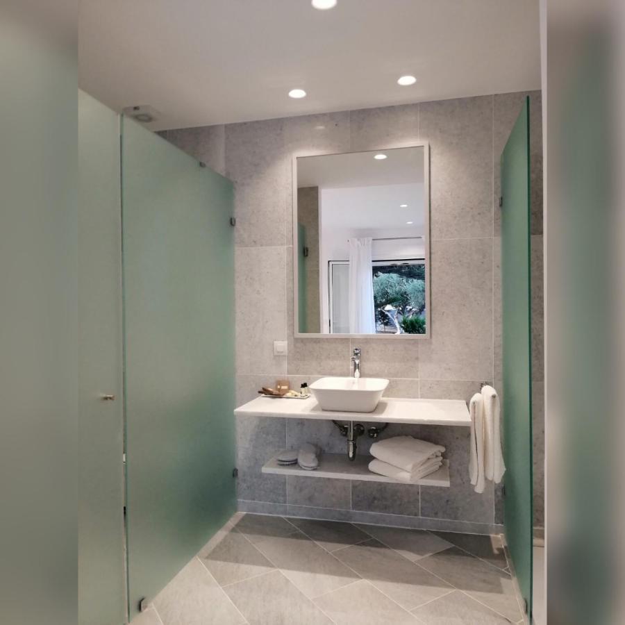 Doukissa Hotell Páros Exteriör bild